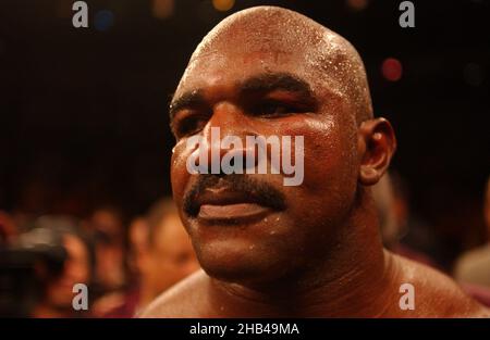 New York, NY, États-Unis.16th décembre 2021.Evander Holyfield, montré ici en 2004, est un ancien boxeur professionnel américain.(Image de crédit : © C. Neil Decrescenzo/ZUMA Press Wire) Banque D'Images