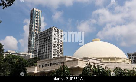 Le Planétarium Birla et le Tata Steel Building, Kolkata, Bengale occidental, Inde. Banque D'Images