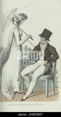 Elegantia, ou magazine de mode, de luxe et de goût pour les dames, septembre 1807, no 20: Robes du matin pour septembre 1807, selon le texte d'accompagnement (p.296): "Un costume anglais entièrement nouveau selon le London Fashion Journal de septembre"La femme porte une robe de mousseline blanche d'Inde orientale avec un train de longueur moyenne.Chapeau de paille 'à la Bohemienne' avec rubans de couleur lilas et attaché avec un tissu de soie de couleur lilas sous le menton.Couche de satin blanc avec doublure couleur lilas.'Ombrette' blanc (parasol) à la main.L'homme porte un manteau foncé de couleur olive avec un collier de la même couleur Banque D'Images