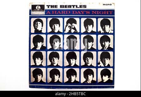 Un album vinyle Hard Day's Night LP par The Beatles - original 1964 mono pression. Banque D'Images