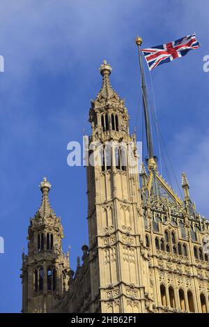 Londres, Angleterre, Royaume-Uni.Chambres du Parlement : la tour Victoria, à l'extrémité sud du palais de Westminster Banque D'Images