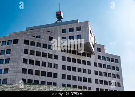 Ljubljana, Slovénie - 04 12 2018: Immeubles de bureaux contemporains dans le centre-ville, quartier financier Banque D'Images