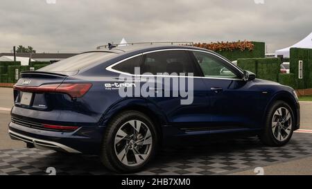 PONTIAC, MI/USA - 22 SEPTEMBRE 2021 : une voiture Audi e-tron Quattro 2021 à Motor Bella, au Concourse M1, près de Detroit, Michigan. Banque D'Images