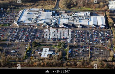 Vue aérienne de Handforth Dean Retail Park, près de Wilmslow, Manchester Banque D'Images