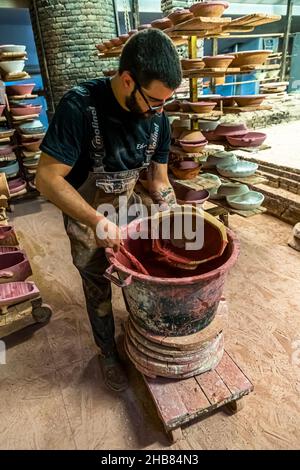 Poterie PAS à Mas-Saintes-Puelles, France Banque D'Images