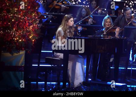 Rome, Italie.17th décembre 2021.Emma Muscat la vingt-neuvième édition du concert de Noël 2021.Auditorium Conciliazione, le concert se tiendra dans la soirée du 24 décembre sur Canale 5.Rome (Italie) 16 décembre 2021 crédit : dpa Picture Alliance/Alay Live News Banque D'Images