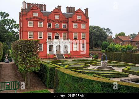 LONDRES, GRANDE-BRETAGNE - 17 SEPTEMBRE 2014 : c'est le jardin royal du Palais de Kew dans le jardin botanique de Kew. Banque D'Images