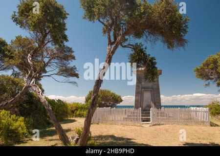 Le monument de Heaton (1856) est un caveau funéraire au-dessus du cimetière original de la station de quarantaine, dans le parc national de point Nepean, Victoria, en Australie Banque D'Images