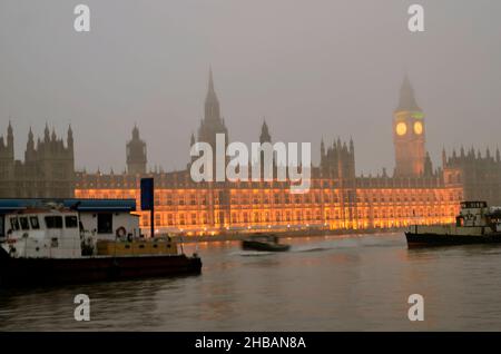 Palais Big Ben de Westminster, siège du Parlement britannique, chambres du Parlement Banque D'Images