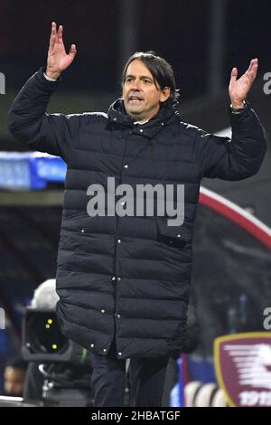 Salerno, Italie.17th décembre 2021.L'entraîneur-chef d'Inter Milan Simone Inzaghi gestes pendant les États-Unis Salernitana vs Inter - FC Internazionale, football italien série A match à Salerno, Italie, décembre 17 2021 crédit: Agence de photo indépendante/Alamy Live News Banque D'Images