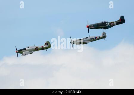 Journée de la bataille de Grande-Bretagne 2015 un avion de 33 avions a pris son envol de l'aérodrome de Goodwood pour marquer le 75th anniversaire de la bataille.Ouragan, Spitfire, P-51 Banque D'Images