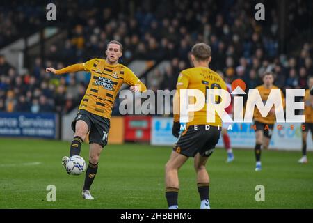 Cambridge, Royaume-Uni.18th décembre 2021.Adam May (19 Cambridge United) lors du match de la Sky Bet League 1 entre Cambridge United et Rotherham United au stade R coings Abbey Stadium, Cambridge, Angleterre, le 18 décembre 2021.Photo de Kevin Hodgson / Prime Media Images.Crédit : Prime Media Images/Alamy Live News Banque D'Images