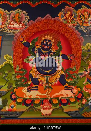 Ladakh, Inde.juillet 2017.Mahakala.peintures murales à quatre armes sur le bouddhisme tantrique (enseignements tantriques de Vajrayana) dans le monastère de Hemis Banque D'Images