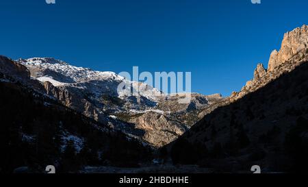 Paysage de montagne à couper le souffle.Vallée de l'Emli.Les montagnes anti Taurus.Parc national d'Aladaglar.Turquie. Banque D'Images