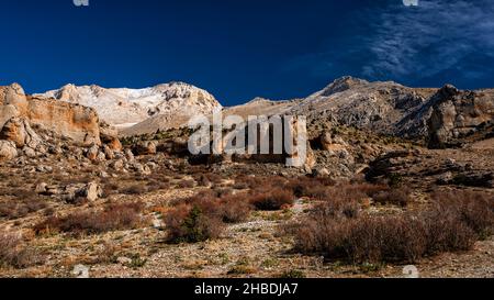 Paysage de montagne à couper le souffle.Vallée de l'Emli.Les montagnes anti Taurus.Parc national d'Aladaglar.Turquie. Banque D'Images