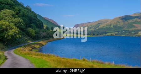 Lac Talyllyn Gwynedd, dans le nord du pays de Galles, également connu sous le nom de Tal-y-llyn et Llyn Myngul, est un grand lac à ruban glaciaire à Gwynedd, dans le nord du pays de Galles. Il est formé par un Banque D'Images