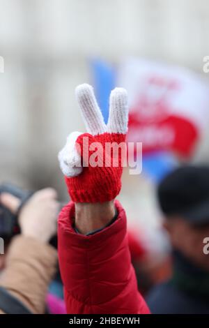 Cracovie, Pologne - 19 décembre 2021 : médias gratuits, personnes gratuites, Pologne gratuite.Manifestation à Cracovie contre la lex TVN Banque D'Images