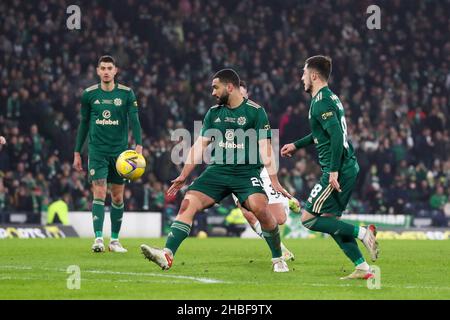 Glasgow, Royaume-Uni.20th décembre 2021.La finale de la coupe Premier Sports (connue auparavant sous le nom de coupe Scottish League) a été jouée à Hampden Park, Glasgow entre le FC Hibernian et le FC Celtic.Le match a été joué devant un maximum de 50 000 personnes.Crédit : Findlay/Alay Live News Banque D'Images