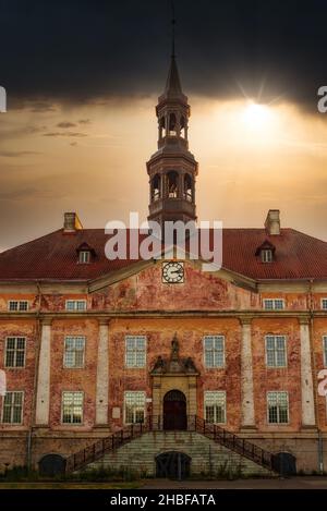 Hôtel de ville de Narva dans la ville de Narva, Estonie. Banque D'Images