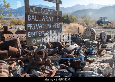 Ballarat est une ville fantôme à la périphérie du parc national de la Vallée de la mort, dans le désert de Mojave en Californie. Banque D'Images