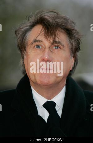 Brian Ferry arrive au Gala d'anniversaire 80th de Mikhaïl Gorbatchev au Royal Albert Hall de Londres le 30,2011 mars. Banque D'Images