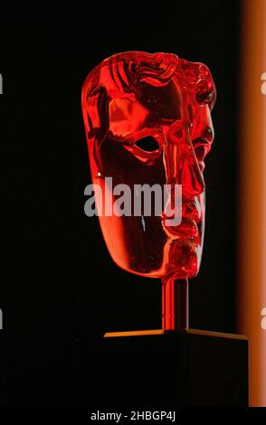 Statue de BAFTA aux nominés des Orange British Academy film Awards Orange Star Rising au BAFTA, Londres, le 11,2012 janvier. Banque D'Images