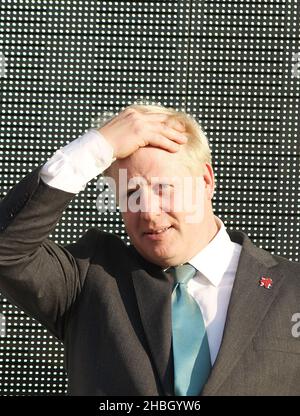 Le maire Boris Johnson au concert de relais de la flamme olympique de 2012 de Coca-Cola à Hyde Park à Londres. Banque D'Images