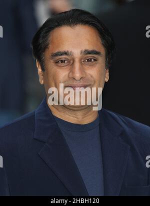 Sanjeev Bhaskar arrive pour la première britannique de Total Recall, au vue West End, Londres. Banque D'Images