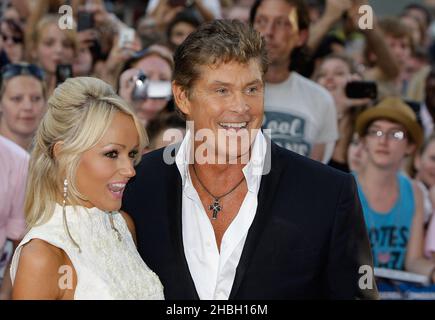 Hayley Roberts et David Hasselhoff arrivent au premier ministre mondial de Keith Lemon The film à l'Odeon West End, Leicester Square à Londres. Banque D'Images