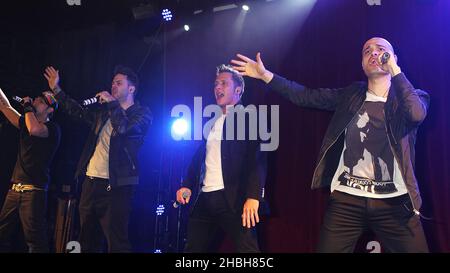 ABZ Love, Scott Robinson, Richie Neville, Sean Conlon of Five célèbrent la grande réunion et se produit au G-A-y Heaven à Londres. Banque D'Images