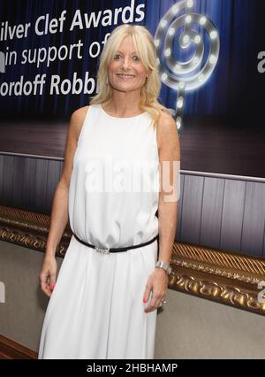 Gaby Roslin participe aux Oscars d'argent de Noroff Robbins à l'hôtel Hilton de Londres. Banque D'Images