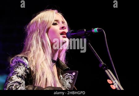 Nina Nesbitt joue au Shepherd's Bush Empire à Londres. Banque D'Images