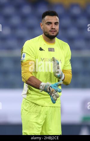 Genova, Italie.19th décembre 2021.Sergio Romero (Venezia FC) pendant UC Sampdoria vs Venezia FC, football italien série A match à Genova, Italie, décembre 19 2021 crédit: Agence de photo indépendante/Alamy Live News Banque D'Images