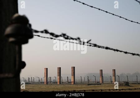 Oswiecim, Pologne.20th décembre 2021.L'ancien camp de concentration et d'extermination nazi-allemand Auschwitz II Birkeanu à Oswiecim un mois avant le 77th anniversaire de la libération.Le plus grand camp allemand de concentration et d'extermination nazi KL Auschwitz-Birkenau a été libéré par l'Armée rouge le 27 janvier 1945.(Image de crédit : © Damian Klamka/ZUMA Press Wire) Banque D'Images