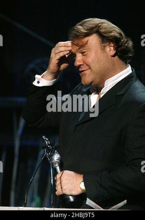 LONDRES - 26 MAI : Bryn Terfel et son père à la cinquième édition annuelle des « Classical Brit Awards » au Royal Albert Hall le 26 mai 2004 à Londres. Banque D'Images