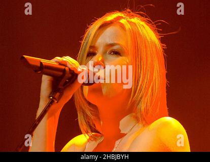 Dido joue en direct sur scène à la Brixton Academy la première nuit de ses dates de Londres. Banque D'Images