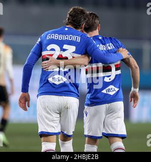 Genova, Italie.19th décembre 2021.Manolo Gabbiadini (UC Sampdoria) fête pendant UC Sampdoria vs Venezia FC, football italien série A match à Genova, Italie, décembre 19 2021 crédit: Agence de photo indépendante/Alamy Live News Banque D'Images