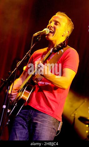 Ten for Fears; Roland Orzabal et Curt Smith se produit sur scène à Carling Apollo Hammersmith à Londres. Banque D'Images