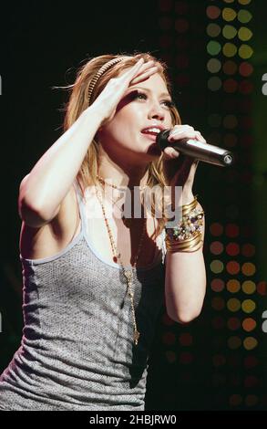 Hilary Duff en train de jouer.EMPIC Entertainment photo. Banque D'Images