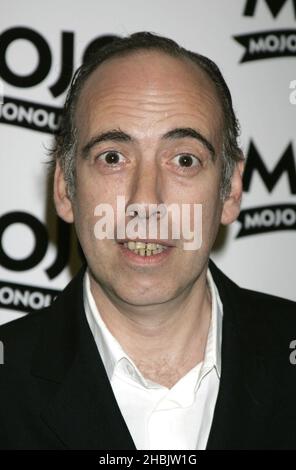 Mick Jones de The Clash arrivant. Banque D'Images