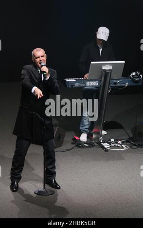 Le PET Shop Boys produit un concert exclusif pour radio 2 pour marquer la réouverture du BBC radio Theatre remis à neuf à Broadcasting House, Londres, le 4 juin 2007. Banque D'Images