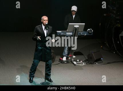 Le PET Shop Boys produit un concert exclusif pour radio 2 pour marquer la réouverture du BBC radio Theatre remis à neuf à Broadcasting House, Londres, le 4 juin 2007. Banque D'Images