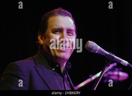 Jools Holland se produit la nuit d'ouverture de la salle de musique Indigo2 au O2 Arena, Londres. Banque D'Images