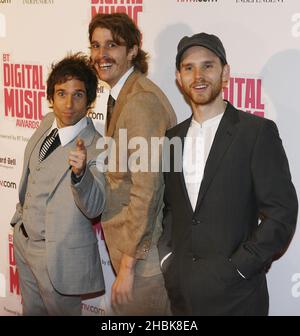 Les Hoosiers arrivent aux BT Digital Music Awards au Roundhouse de Londres. Banque D'Images