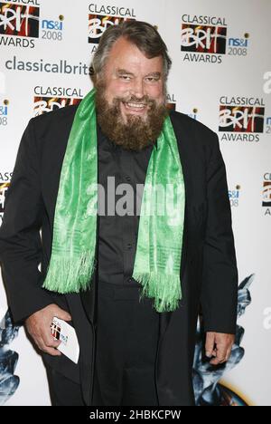 Brian a été béni lors des Classical Brit Awards 2008, qui se tiennent au Royal Albert Hall, à l'ouest de Londres. Banque D'Images