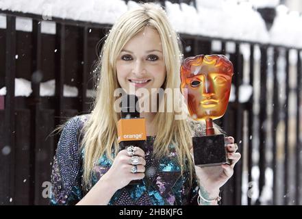 Fearne Cotton est l'hôte du programme Orange Red Carpet lors des BAFTA Awards de cette année, au BAFTA, dans le centre de Londres. Banque D'Images