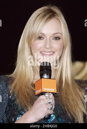 Fearne Cotton est l'hôte du programme Orange Red Carpet lors des BAFTA Awards de cette année, au BAFTA, dans le centre de Londres. Banque D'Images