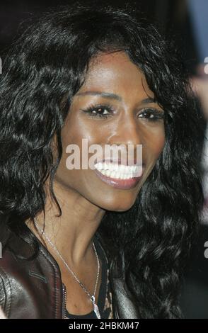 Sinitta arrive à la première de 'Jonas Brothers: The 3D concert Experience' à l'Empire Theatre de Leicester Square, Londres Banque D'Images