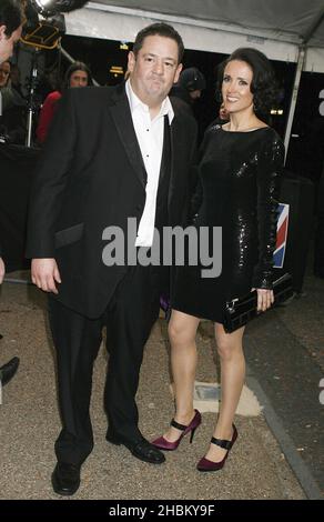 Johnny Vegas arrive pour les British Comedy Awards 2009 aux LWT Studios de Londres. Banque D'Images