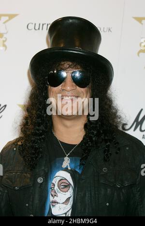 Slash arrivant pour le Marshall Classic Rock Roll of Honor, au Roundhouse dans le nord de Londres. Banque D'Images